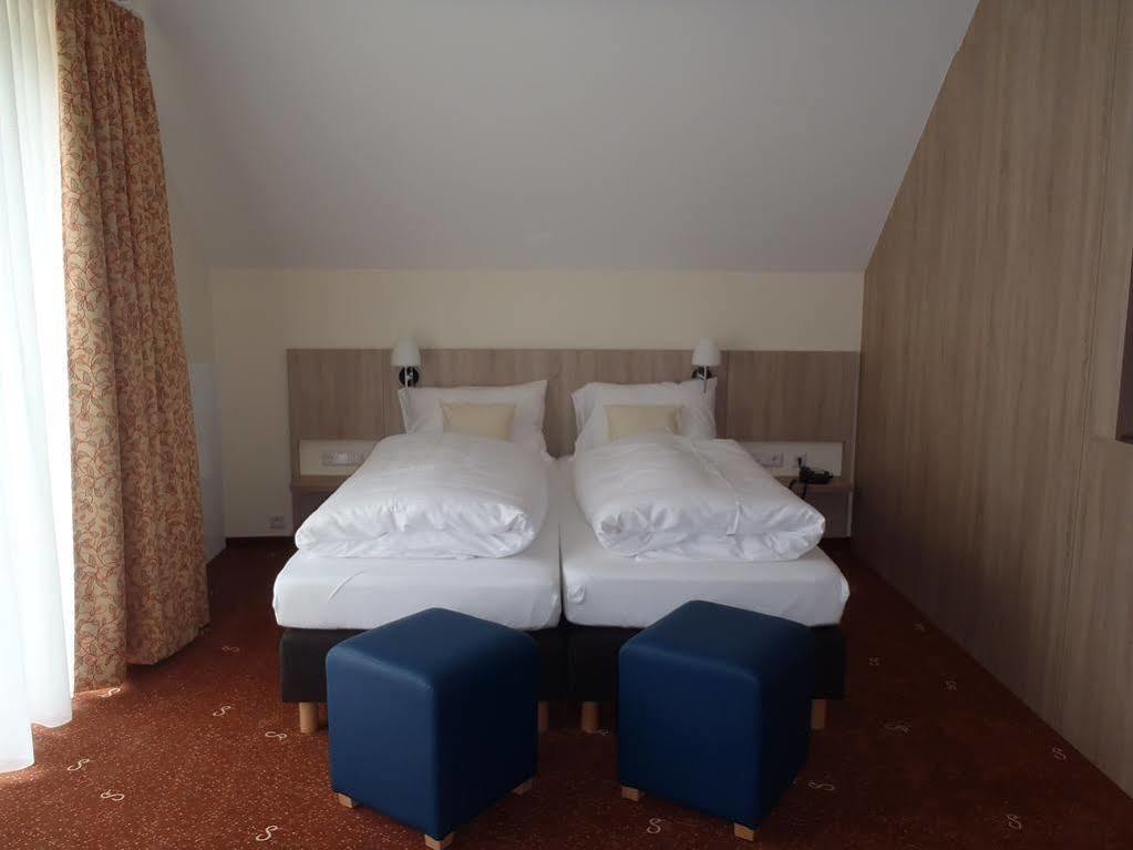 Schade'S Wohlfuehlhotel Зельб Экстерьер фото